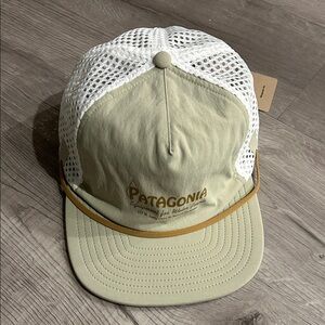 PATAGONIA | Merganzer Hat 
WATER PEOPLE BANNER: WEATHERED STONE